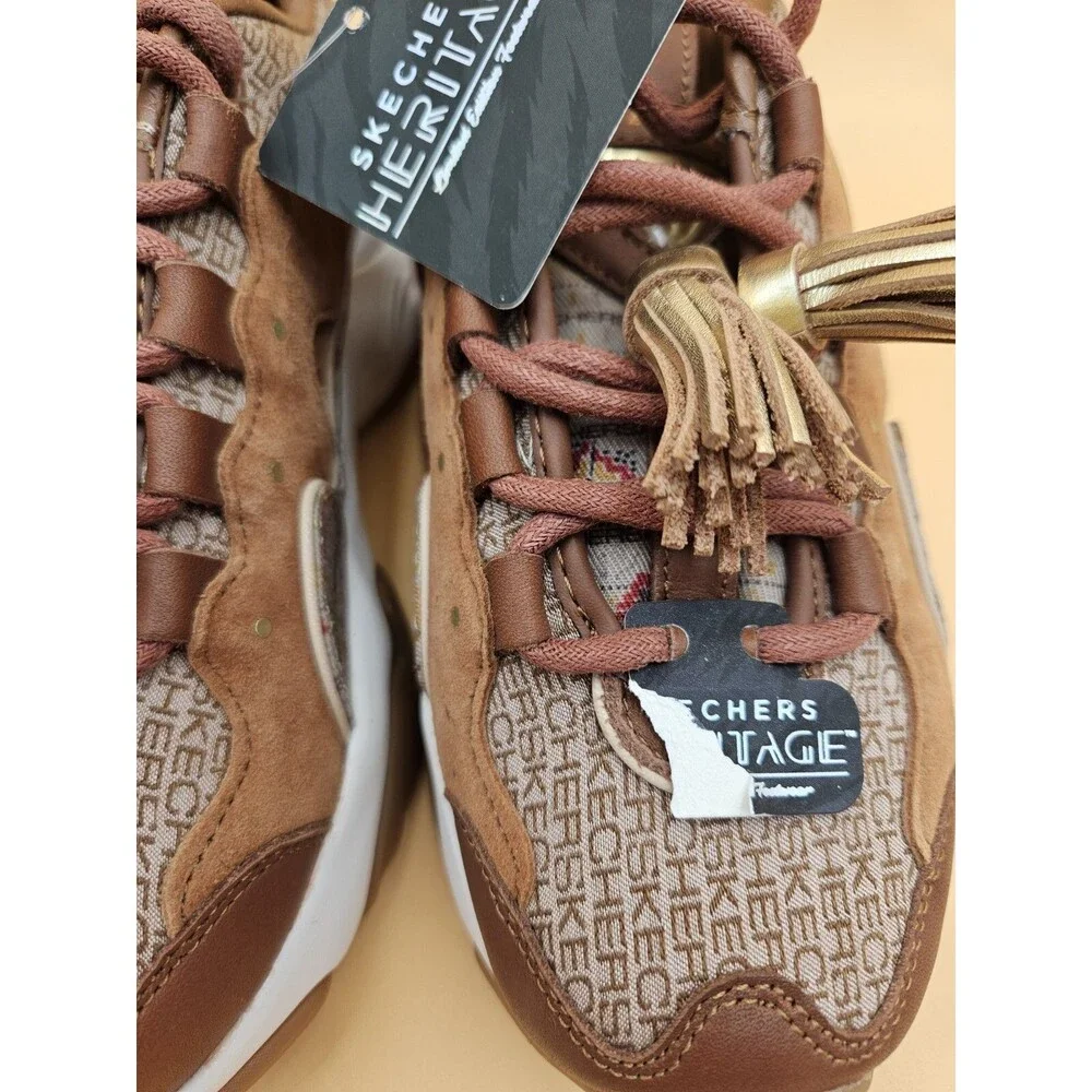 NEW Skechers Premium Heritage D'Lites 3.0 Royal Fringe 149740-TAN Size 5 Sheik